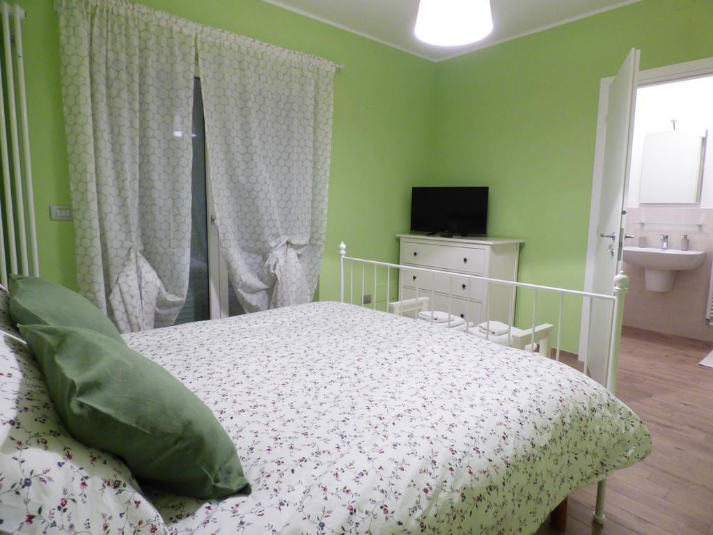 Giravento Bed & Breakfast Borgo San Dalmazzo Exterior foto